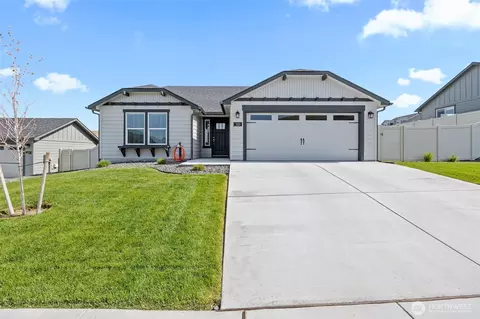 320 San Fernando Way, Prosser, WA 99350