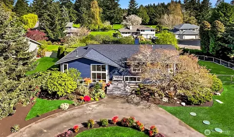 7604 NE Meadowmeer Ln, Bainbridge Island, WA 98110