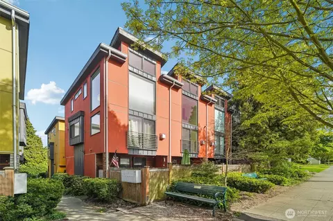 1722 California Ave SW #B, Seattle, WA 98116