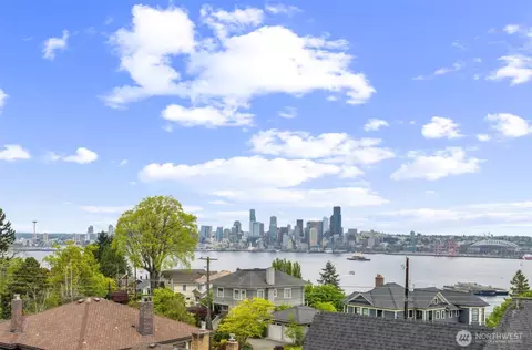 1712 California Ave SW #B, Seattle, WA 98116