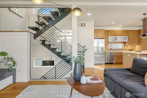 430 Malden Ave E, Seattle, WA 98112