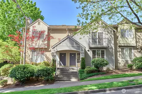 12310 NE 92nd St #H202, Kirkland, WA 98033