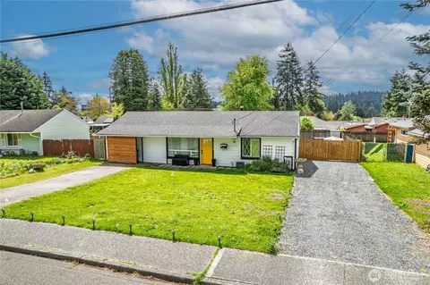 5808 241st St SW, Mountlake Terrace, WA 98043