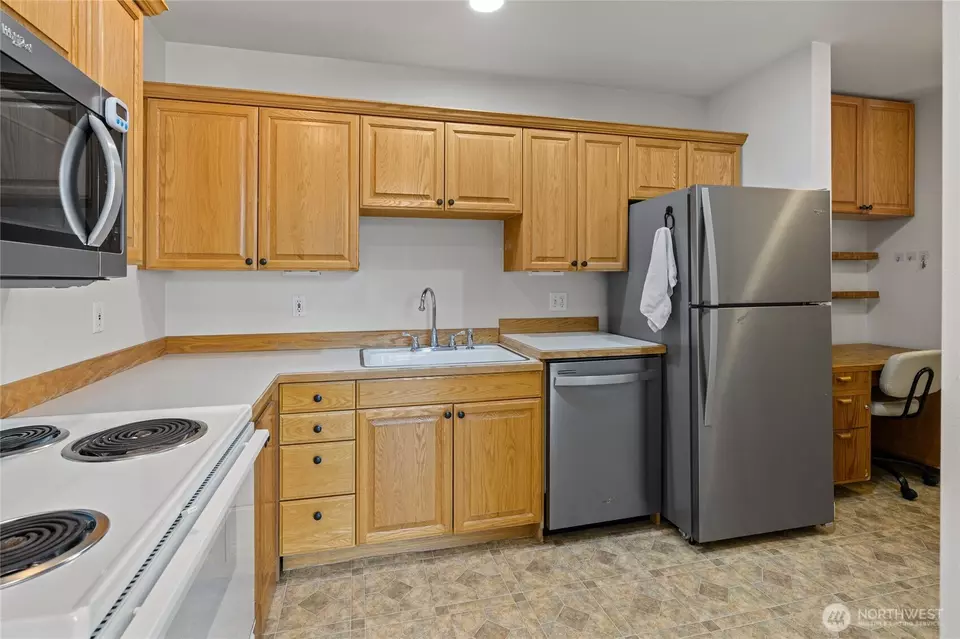 Kitchen - 202 E Third St #113, Cle Elum, WA 98922 photo 2 of 2