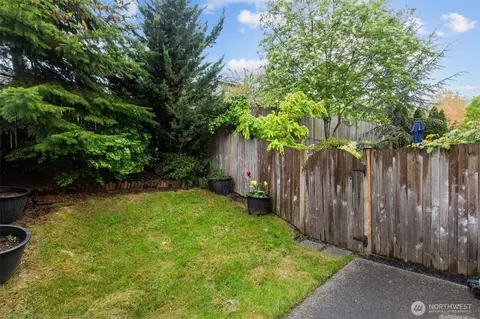 Exterior - 532 Pilchuck Path, Everett, WA 98201 photo 5 of 8