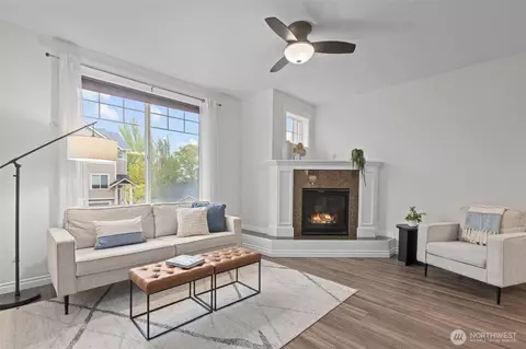 Living - 532 Pilchuck Path, Everett, WA 98201 photo 1 of 2