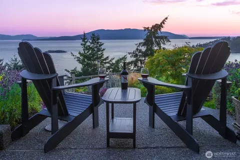 1317 Chuckanut Dr, Bellingham, WA 98229