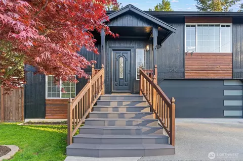 12816 Prairie Cir E, Bonney Lake, WA 98391