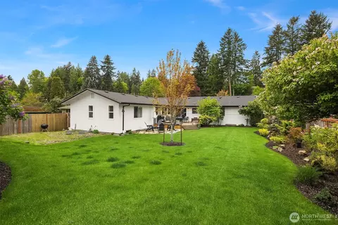 Exterior - 19130 94th Pl NE, Bothell, WA 98011 photo 6 of 6