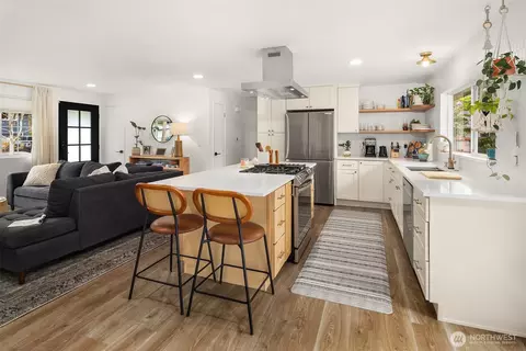 Kitchen - 19130 94th Pl NE, Bothell, WA 98011 photo 1 of 3