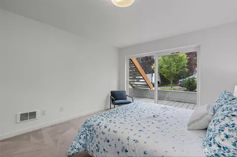1507 E Spruce St, Seattle, WA 98122 photo 20