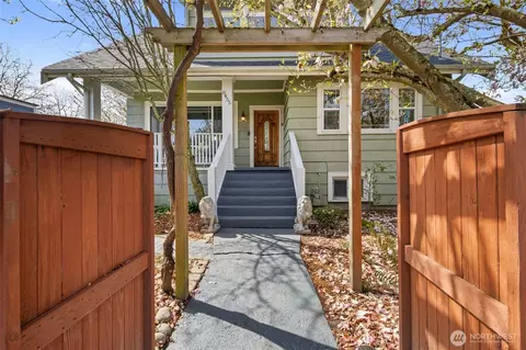8455 50th Ave S, Seattle, WA 98118