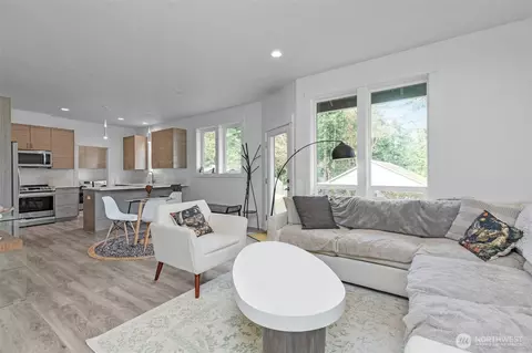 1009 Park St, Friday Harbor, WA 98250