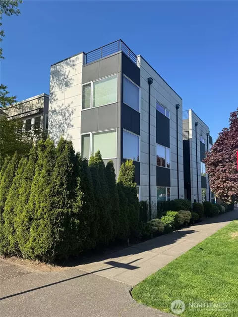 4121 E Newton St, Seattle, WA 98112