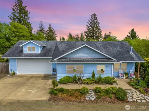 702 Cherry Rd, Montesano, WA 98563