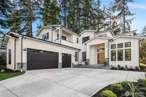3915 153rd Ave SE, Bellevue, WA 98006