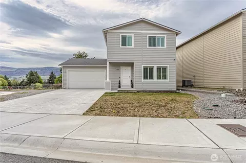 2466 SE Sage Brooke Rd, East Wenatchee, WA 98802