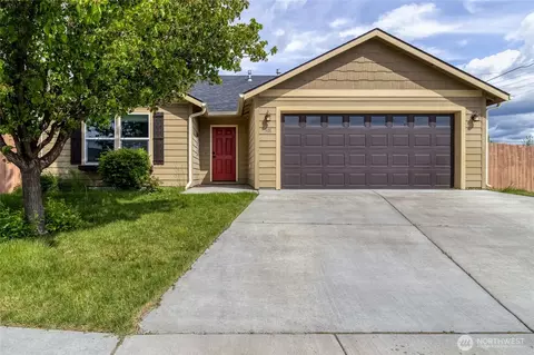 301 NE Danner Ln, College Place, WA 99324