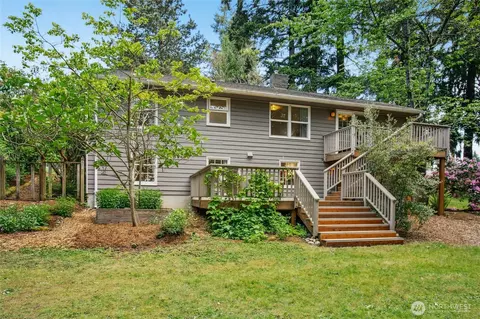 10515 NE 189th St, Bothell, WA 98011