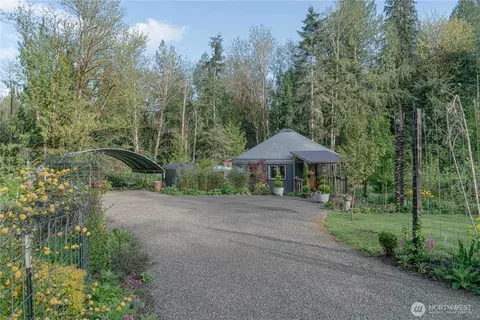 2727 Leland Valley Rd W, Quilcene, WA 98376