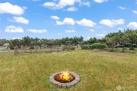 34811 I St, Ocean Park, WA 98640