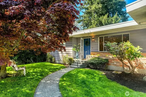 608 NW 126th Pl, Seattle, WA 98177
