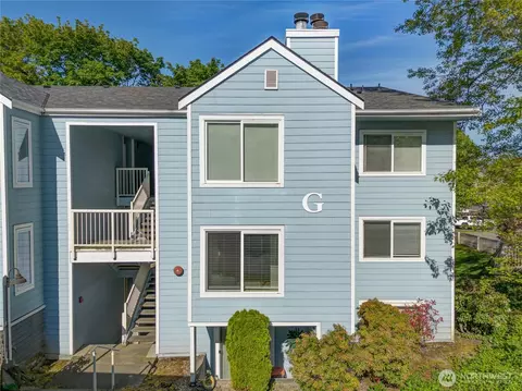 975 Aberdeen Ave NE #G204, Renton, WA 98056