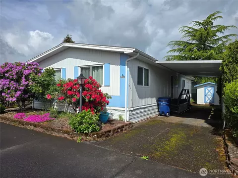 2425 Kingfisher Ln, Kelso, WA 98626
