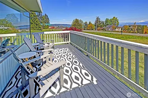 1892 Cascade View Dr, Camano Island, WA 98282