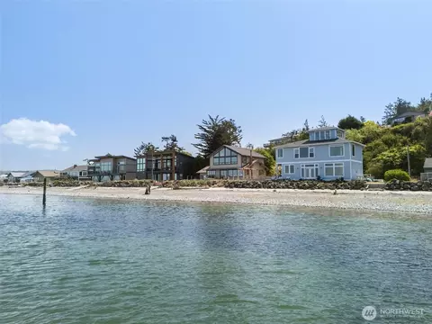 180 N Diamond Shore Ln, Sequim, WA 98382