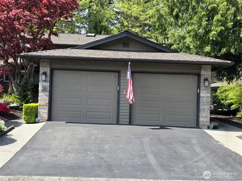 15825 Village Green Dr #14, Mill Creek, WA 98012