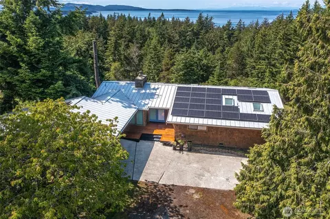 97 Snowberry Ln, Orcas Island, WA 98245