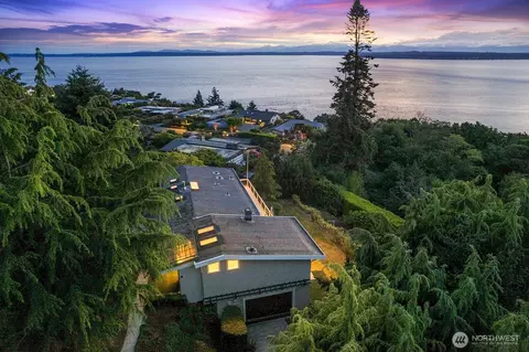 16781 15th Ave NW, Shoreline, WA 98177
