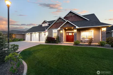 8840 Braeburn Loop, Yakima, WA 98903