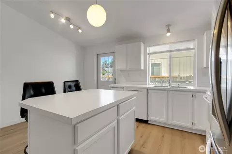 Kitchen - 22516 45th Ave E, Spanaway, WA 98387 photo 1 of 3
