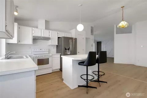 Kitchen - 22516 45th Ave E, Spanaway, WA 98387 photo 3 of 3