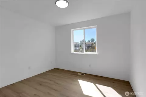 Bedroom - 22516 45th Ave E, Spanaway, WA 98387 photo 1 of 6
