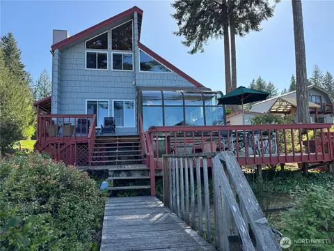 810 Rhododendron Ln, Brinnon, WA 98320