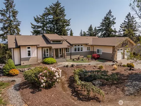 232 Woodland Dr, Sequim, WA 98382