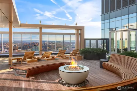800 Columbia St #3208, Seattle, WA 98104