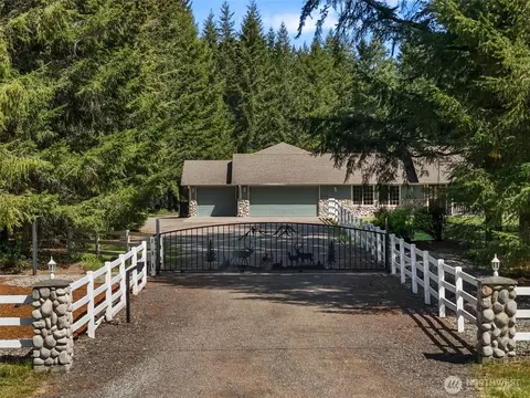 12430 Brooks St SW, Olympia, WA 98512