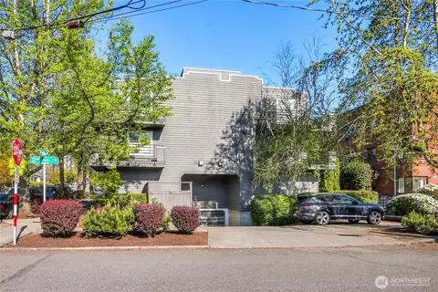115 W Galer St #301, Seattle, WA 98119