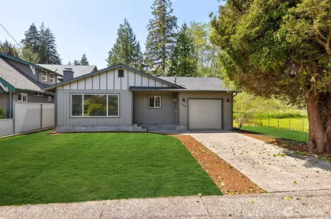 828 Burns St, Cosmopolis, WA 98537