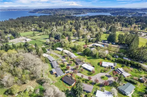 9918 SW 206th Ct N, Vashon, WA 98070