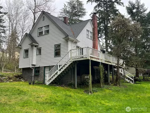2015 Arbor Ct, Bellingham, WA 98229