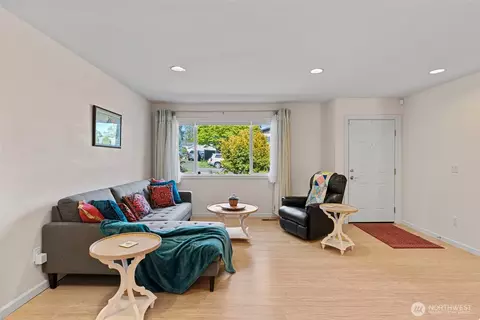 6517 Elliott Way, Everett, WA 98203 photo 9