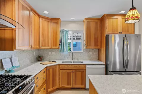6517 Elliott Way, Everett, WA 98203 photo 15