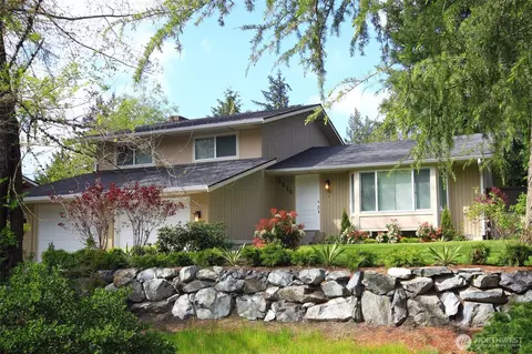 2211 101st Pl SE, Everett, WA 98208