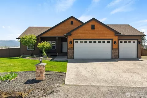 4924 N Vista Grande Dr, Otis Orchards, WA 99027