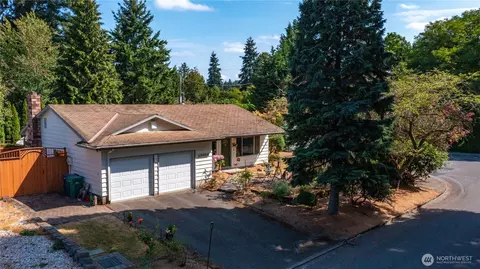 10722 NE 142nd St, Kirkland, WA 98034